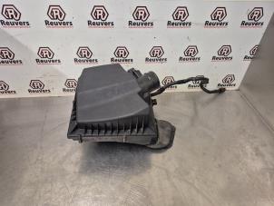 Gebruikte Luchtfilterhuis Opel Astra J Sports Tourer (PD8/PE8/PF8) 1.4 Turbo 16V Prijs € 30,00 Margeregeling aangeboden door Autorecycling Reuvers B.V.