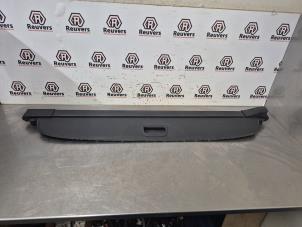 Gebruikte Dekzeil Bagageruimte Opel Astra J Sports Tourer (PD8/PE8/PF8) 1.4 Turbo 16V Prijs € 120,00 Margeregeling aangeboden door Autorecycling Reuvers B.V.