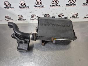 Gebruikte Luchtfilterhuis Daihatsu Materia 1.3 16V Prijs € 30,00 Margeregeling aangeboden door Autorecycling Reuvers B.V.