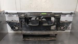 Gebruikte Voorfront BMW 5 serie (E39) 523i 24V Prijs € 50,00 Margeregeling aangeboden door Autorecycling Reuvers B.V.