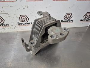 Gebruikte Motorrubber Opel Astra J Sports Tourer (PD8/PE8/PF8) 1.4 Turbo 16V Prijs € 20,00 Margeregeling aangeboden door Autorecycling Reuvers B.V.