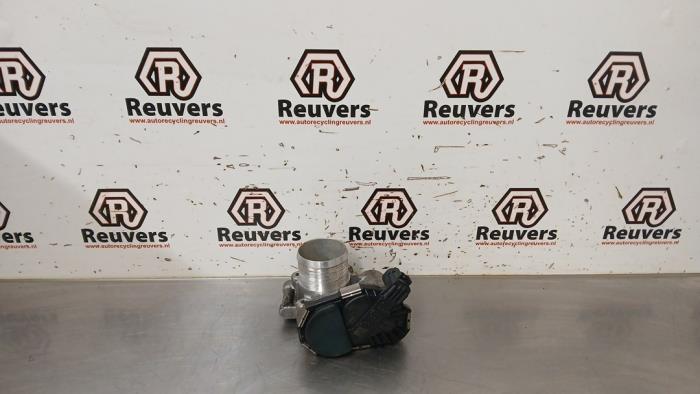 Gebruikte Gasklephuis Opel Astra J Sports Tourer (PD8/PE8/PF8) 1.4 Turbo 16V Prijs € 30,00 Margeregeling aangeboden door Autorecycling Reuvers B.V.