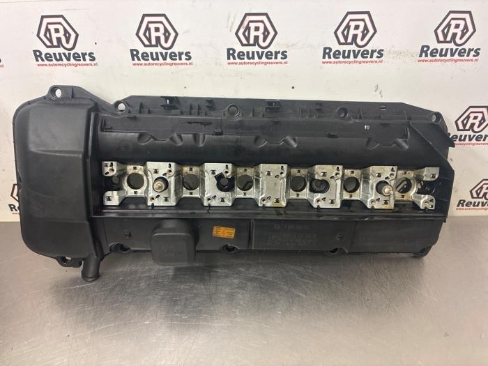 Gebruikte Kleppendeksel BMW 5 serie (E39) 523i 24V Prijs € 75,00 Margeregeling aangeboden door Autorecycling Reuvers B.V.