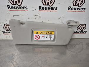 Gebruikte Zonneklep Renault Zoé (AG) 46kW Prijs € 15,00 Margeregeling aangeboden door Autorecycling Reuvers B.V.