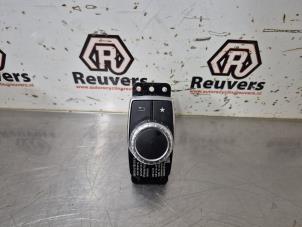 Gebruikte I-Drive knop Mercedes B Electric Drive (W242) B-250 e Prijs € 30,00 Margeregeling aangeboden door Autorecycling Reuvers B.V.