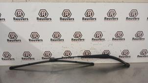 Gebruikte Ruitenwisserarm voor Mercedes B Electric Drive (W242) B-250 e Prijs € 10,00 Margeregeling aangeboden door Autorecycling Reuvers B.V.