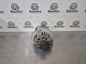 Gebruikte Alternator Renault Megane III Grandtour (KZ) 1.2 16V TCE 115 Prijs € 75,00 Margeregeling aangeboden door Autorecycling Reuvers B.V.
