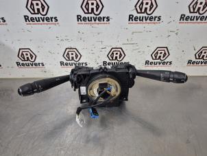 Gebruikte Licht + Raw Schakelaar Peugeot 508 SW (8E/8U) 1.6 THP 16V Prijs € 100,00 Margeregeling aangeboden door Autorecycling Reuvers B.V.