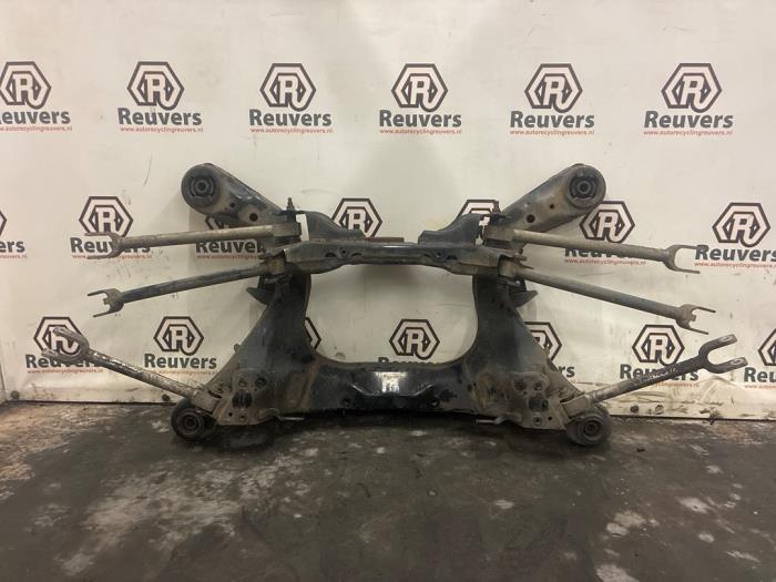 Gebruikte Subframe Infiniti Q50 (V37) 3.5 V6 24V 50 Hybrid AWD Prijs € 200,00 Margeregeling aangeboden door Autorecycling Reuvers B.V.