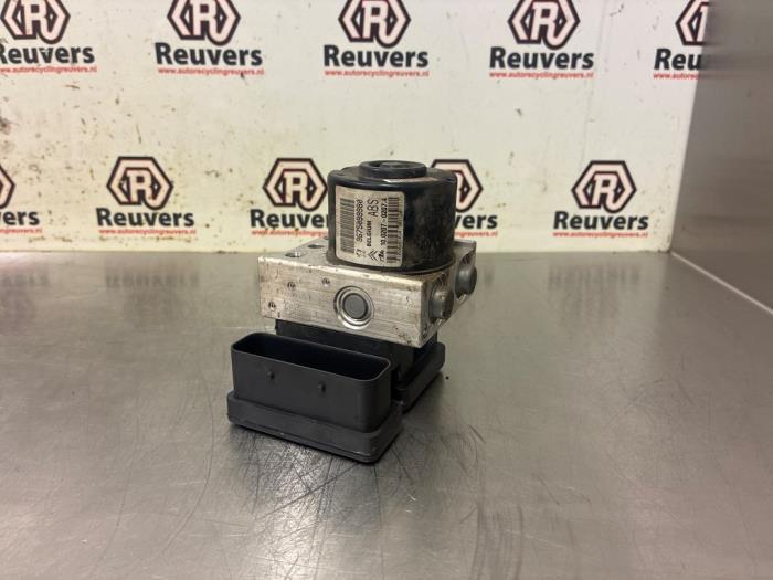 Gebruikte ABS Pomp Citroen C3 (SC) 1.6 16V VTi 120 Prijs € 75,00 Margeregeling aangeboden door Autorecycling Reuvers B.V.