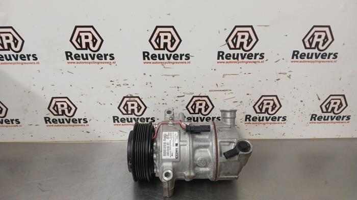 Gebruikte Aircopomp Opel Astra K Sports Tourer 1.6 CDTI 110 16V Prijs € 50,00 Margeregeling aangeboden door Autorecycling Reuvers B.V.
