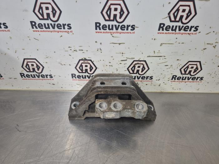 Gebruikte Motorrubber Chevrolet HHR 2.4 16V Prijs € 25,00 Margeregeling aangeboden door Autorecycling Reuvers B.V.
