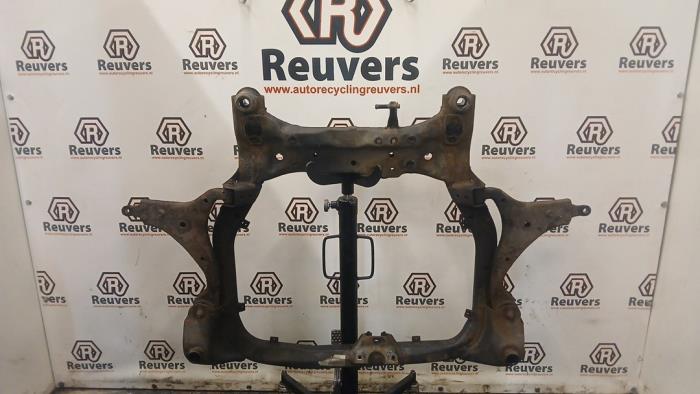 Gebruikte Subframe Kia Cee'd Sporty Wagon (EDF) 1.4 16V Prijs € 125,00 Margeregeling aangeboden door Autorecycling Reuvers B.V.