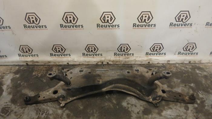 Gebruikte Subframe Suzuki Alto 1.0 12V Prijs € 40,00 Margeregeling aangeboden door Autorecycling Reuvers B.V.