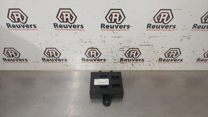 Gebruikte Computer Diversen Renault Twingo III (AH) 1.0 SCe 70 12V Prijs € 75,00 Margeregeling aangeboden door Autorecycling Reuvers B.V.