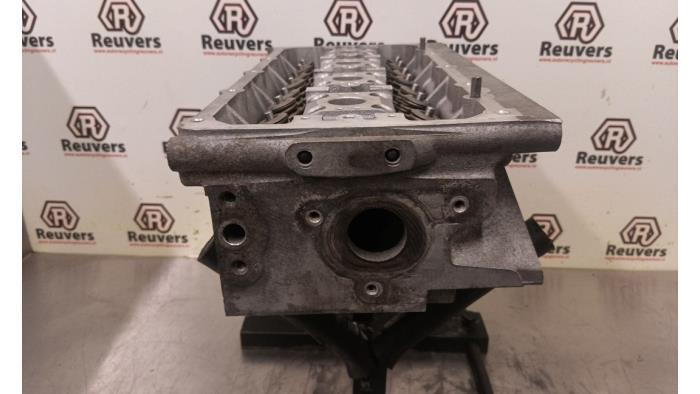 Cilinderkop van een Seat Leon (1M1) 1.6 16V 2001