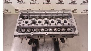 Cilinderkop van een Seat Leon (1M1) 1.6 16V 2001