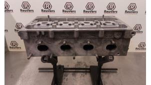 Cilinderkop van een Seat Leon (1M1) 1.6 16V 2001