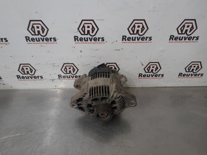 Gebruikte Dynamo Opel Sintra 2.2i GLS,CD 16V Prijs € 35,00 Margeregeling aangeboden door Autorecycling Reuvers B.V.
