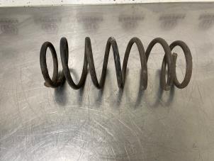 Gebruikte Schroefveer achter Chevrolet Matiz 0.8 S,SE Prijs € 15,00 Margeregeling aangeboden door Autorecycling Reuvers B.V.