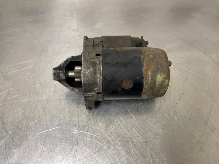 Startmotor van een Hyundai Accent II/Excel II/Pony 1.3i 12V 1999