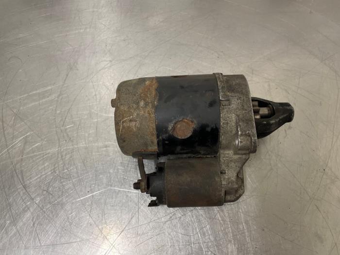Startmotor van een Hyundai Accent II/Excel II/Pony 1.3i 12V 1999