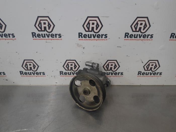 Gebruikte Servopomp Peugeot 607 (9D/U) 2.2 HDi 16V FAP Prijs € 35,00 Margeregeling aangeboden door Autorecycling Reuvers B.V.