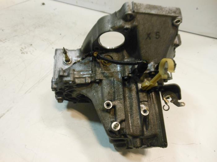 Gebruikte Versnellingsbak Honda Logo (GA33) 1.3 Prijs € 200,00 Margeregeling aangeboden door Autorecycling Reuvers B.V.