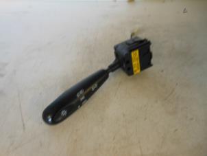 Gebruikte Knipperlicht Schakelaar Chevrolet Matiz 0.8 S,SE Prijs € 20,00 Margeregeling aangeboden door Autorecycling Reuvers B.V.