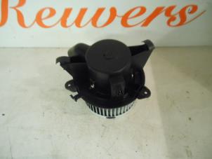 Gebruikte Aanjager Fiat Punto II (188) 1.3 JTD Multijet 16V Prijs € 25,00 Margeregeling aangeboden door Autorecycling Reuvers B.V.