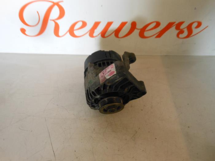 Gebruikte Dynamo Fiat Brava (182B) 1.2 16V Prijs € 40,00 Margeregeling aangeboden door Autorecycling Reuvers B.V.
