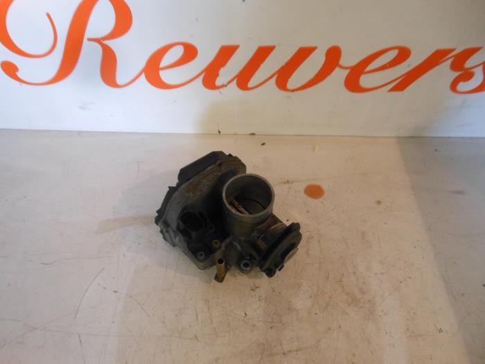 Gebruikte Gasklephuis Skoda Felicia II (6U1) 1.3 Prijs € 40,00 Margeregeling aangeboden door Autorecycling Reuvers B.V.