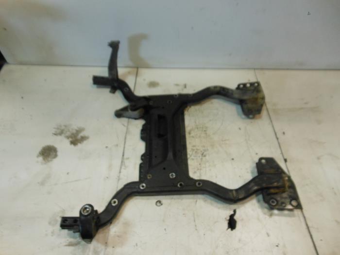 Gebruikte Subframe BMW Mini (R50/53) 1.6 16V One Prijs € 75,00 Margeregeling aangeboden door Autorecycling Reuvers B.V.