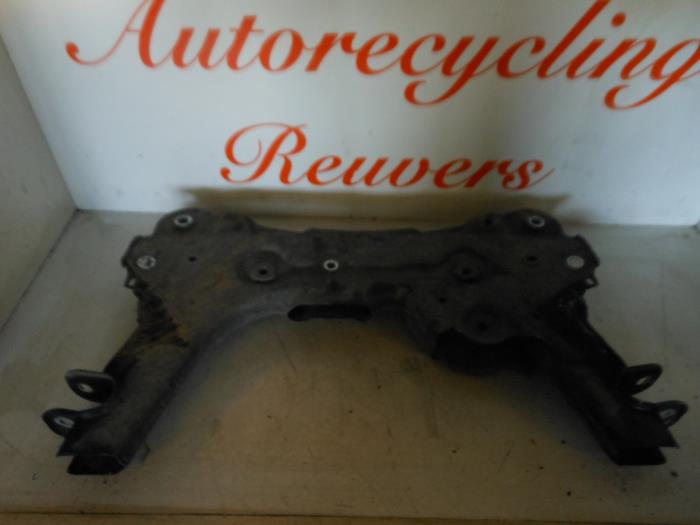 Gebruikte Subframe Renault Kangoo/Grand Kangoo (KW) 1.5 dCi 90 FAP Prijs € 75,00 Margeregeling aangeboden door Autorecycling Reuvers B.V.