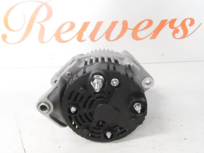 Dynamo van een Renault Laguna I Grandtour (K56) 1.8 RN,RT 1998