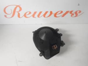 Gebruikte Kachel Ventilatiemotor Volkswagen Passat Variant (3B6) 1.9 TDI 130 Prijs € 35,00 Margeregeling aangeboden door Autorecycling Reuvers B.V.