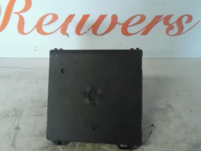 Gebruikte Bodycontrol Module Volkswagen Polo IV (9N1/2/3) 1.2 12V Prijs € 50,00 Margeregeling aangeboden door Autorecycling Reuvers B.V.