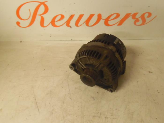 Dynamo van een Saab 9-3 I (YS3D) 2.2 TiD Kat. 2001