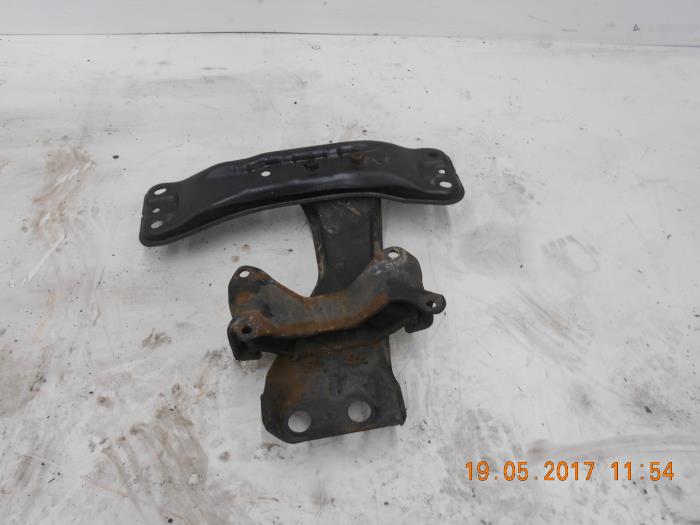 Gebruikte Subframe Subaru Forester (SG) 2.0 16V X Prijs € 60,00 Margeregeling aangeboden door Autorecycling Reuvers B.V.