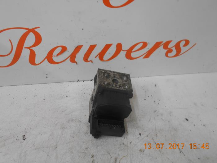 ABS Computer van een Renault Megane (BA) 1.4 16V 2000