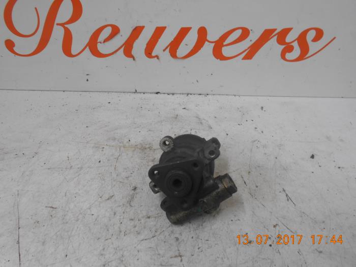 Gebruikte Stuurpomp Ford Escort 6 Express (AVL) 1.8 D Express 55/75 Prijs € 35,00 Margeregeling aangeboden door Autorecycling Reuvers B.V.