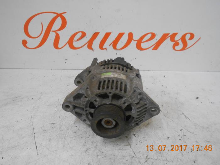Gebruikte Dynamo Volvo 460 1.8i DL/GL Prijs € 40,00 Margeregeling aangeboden door Autorecycling Reuvers B.V.