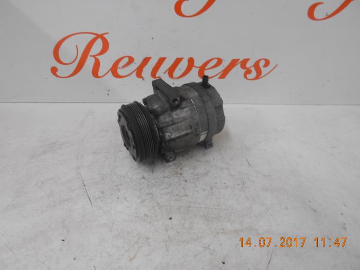 Gebruikte Aircopomp Renault Laguna II Grandtour (KG) 1.9 dCi 120 Prijs € 50,00 Margeregeling aangeboden door Autorecycling Reuvers B.V.