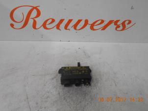 Gebruikte Voorgloei Relais Renault Megane (BA) 1.9D RN,RT Prijs € 25,00 Margeregeling aangeboden door Autorecycling Reuvers B.V.