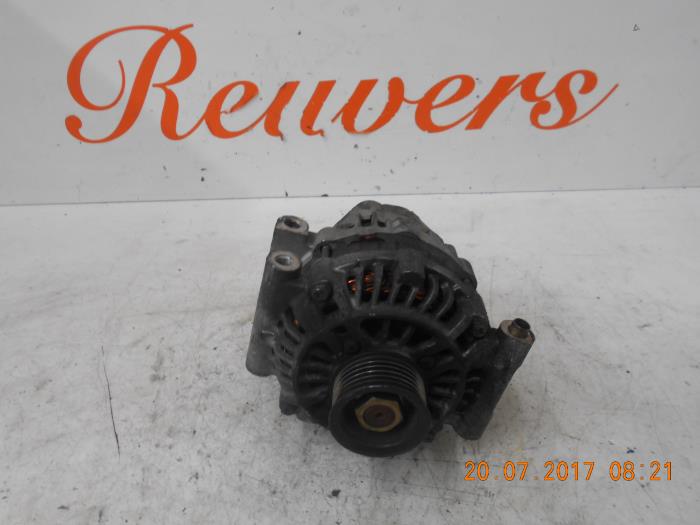 Gebruikte Dynamo Chrysler Neon II 1.6 16V SE,LE Prijs € 40,00 Margeregeling aangeboden door Autorecycling Reuvers B.V.