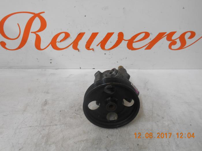 Gebruikte Pomp Servo Renault Laguna II (BG) 1.8 16V Prijs € 40,00 Margeregeling aangeboden door Autorecycling Reuvers B.V.
