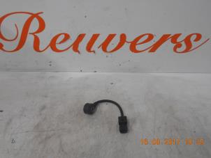Pingelsensor van een Subaru Forester (SG) 2.0 16V X 2006