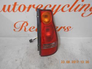 Gebruikte Achterlicht rechts Hyundai Matrix 1.6 16V Prijs € 50,00 Margeregeling aangeboden door Autorecycling Reuvers B.V.