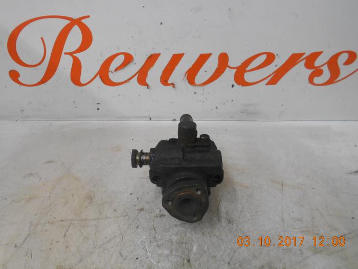 Gebruikte Servopomp Seat Toledo (1L2) 1.6i CL Prijs € 50,00 Margeregeling aangeboden door Autorecycling Reuvers B.V.