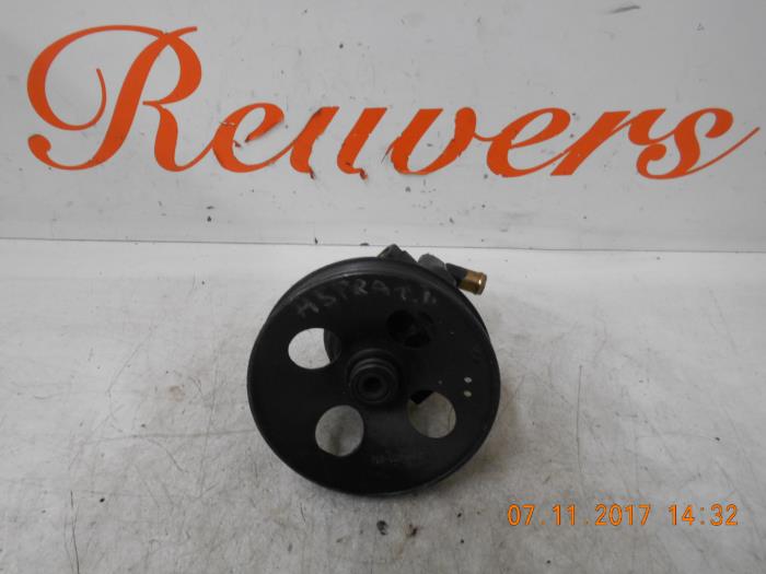 Gebruikte Servopomp Opel Astra F Caravan (51/52) 1.6i 16V Prijs € 35,00 Margeregeling aangeboden door Autorecycling Reuvers B.V.